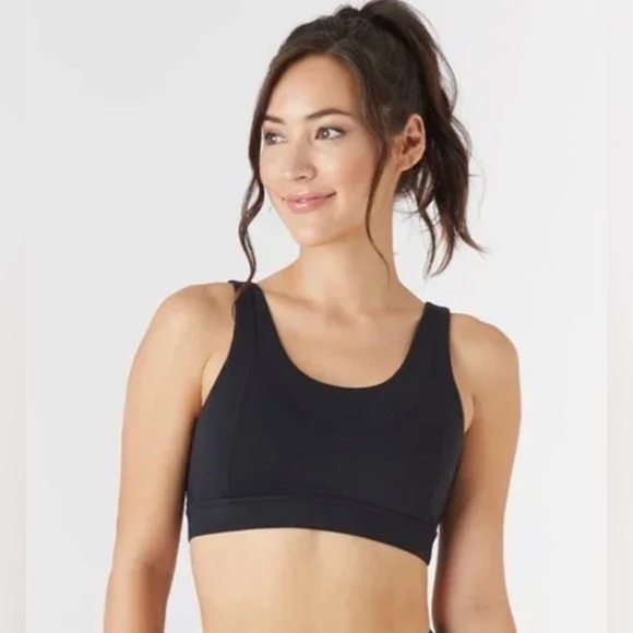 Glyder Jazzercise Incline Sports Bra, size medium, black - Picture 2 of 7